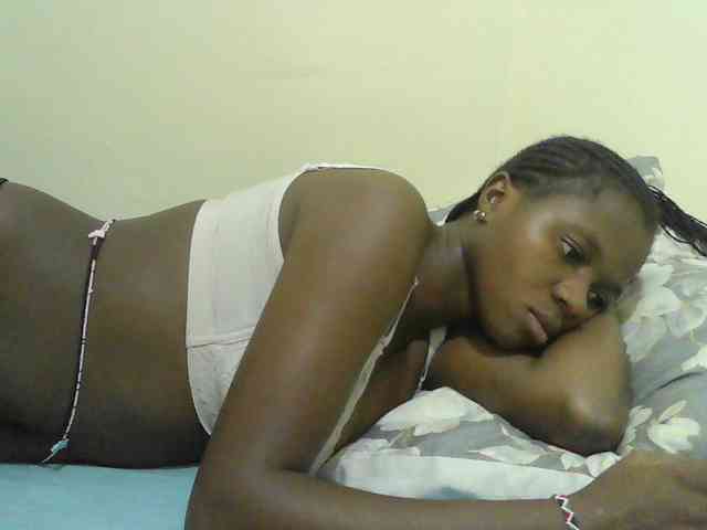Mystiq-Ella webcam