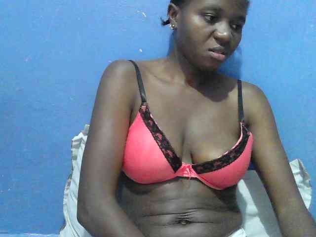 Mystiq-Ella webcam