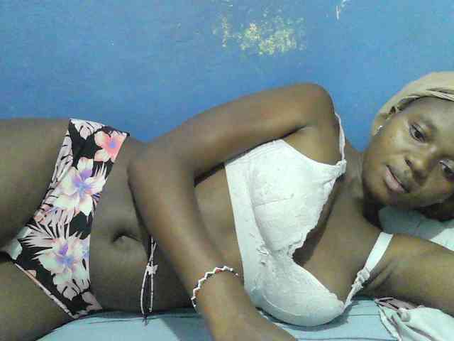 Mystiq-Ella webcam