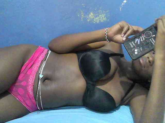 Mystiq-Ella webcam