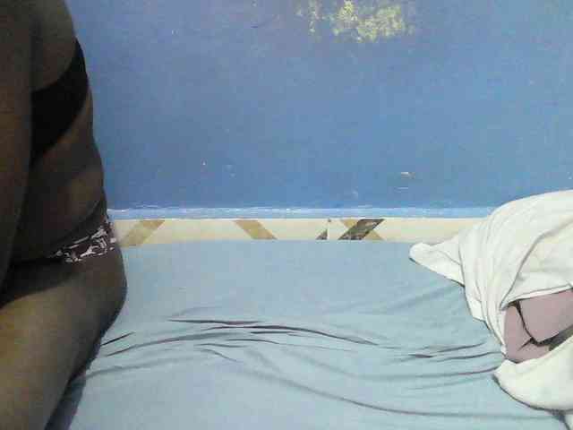 Mystiq-Ella webcam