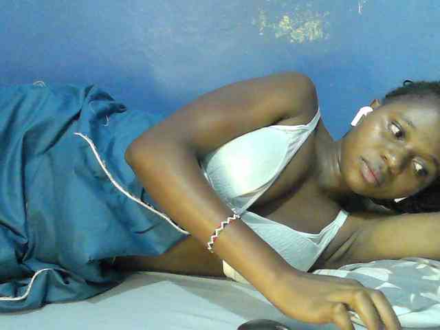 Mystiq-Ella webcam