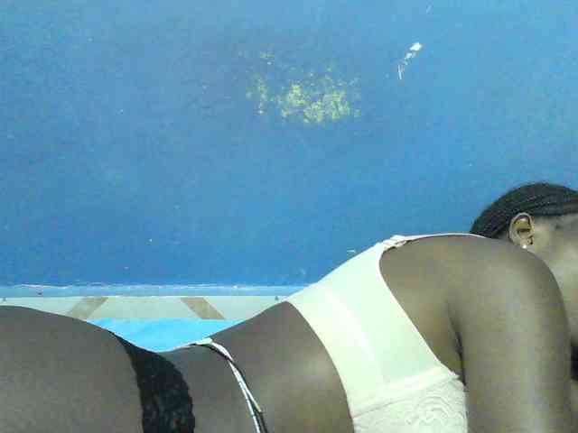 Mystiq-Ella webcam