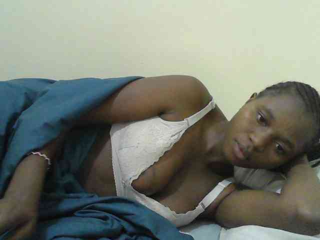 Mystiq-Ella webcam