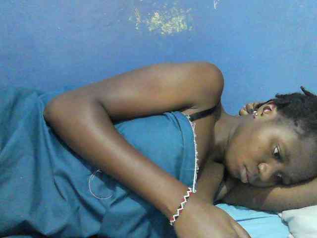 Mystiq-Ella webcam