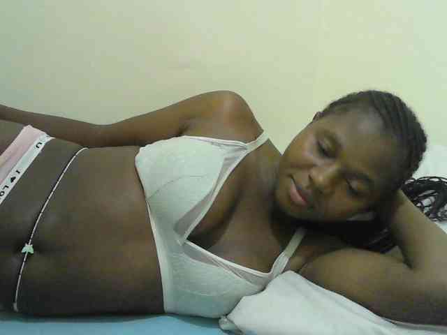 Mystiq-Ella webcam