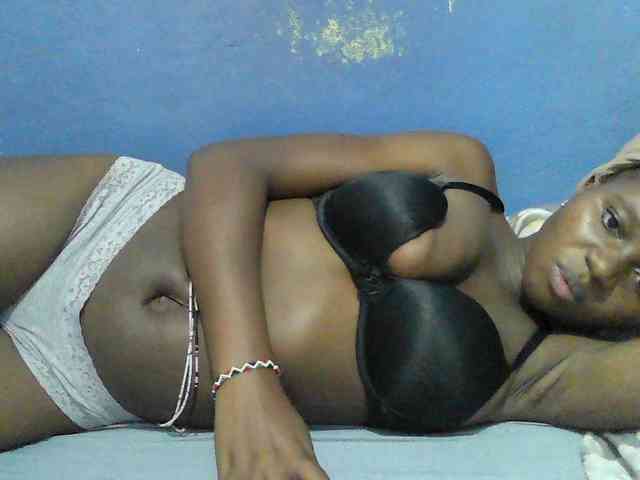 Mystiq-Ella webcam