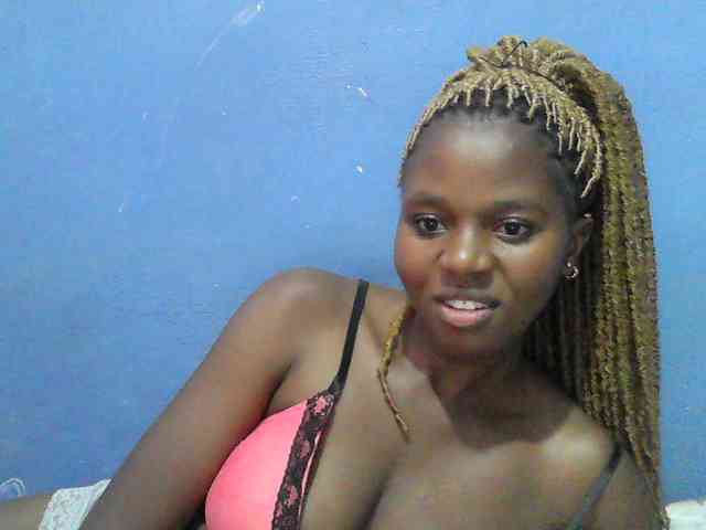 Mystiq-Ella webcam