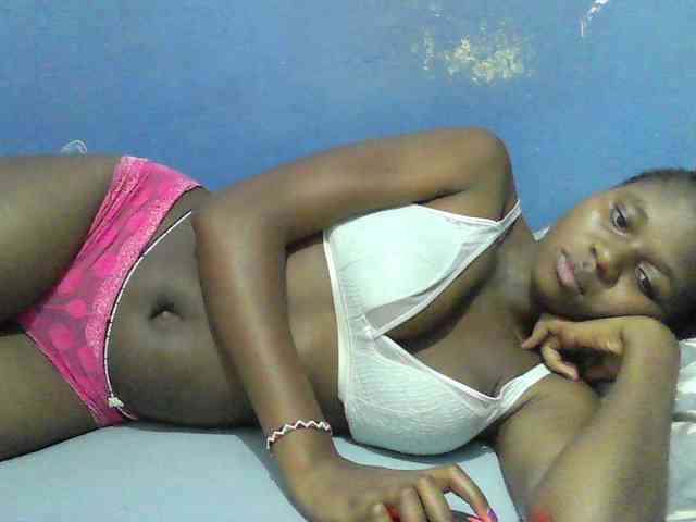 Mystiq-Ella webcam