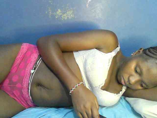 Mystiq-Ella webcam