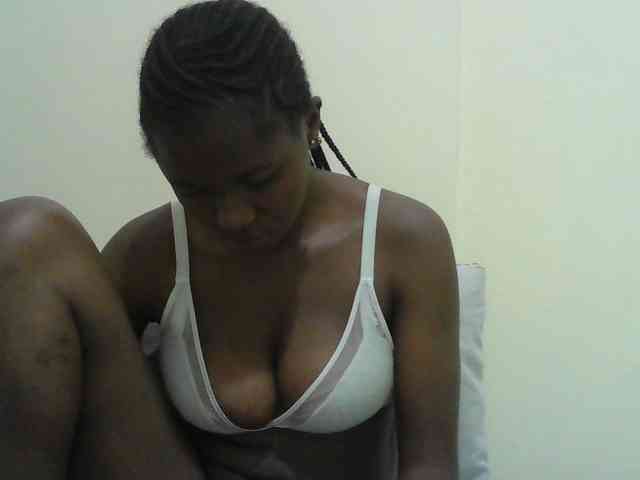 Mystiq-Ella webcam