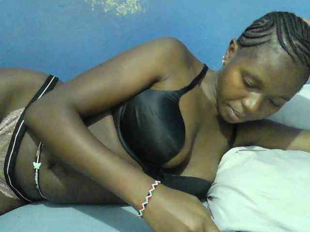Mystiq-Ella webcam