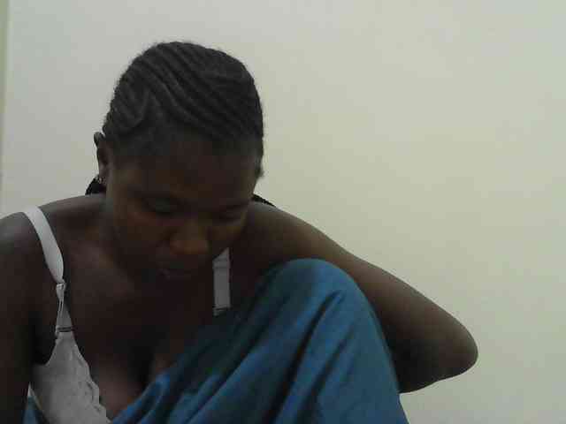 Mystiq-Ella webcam