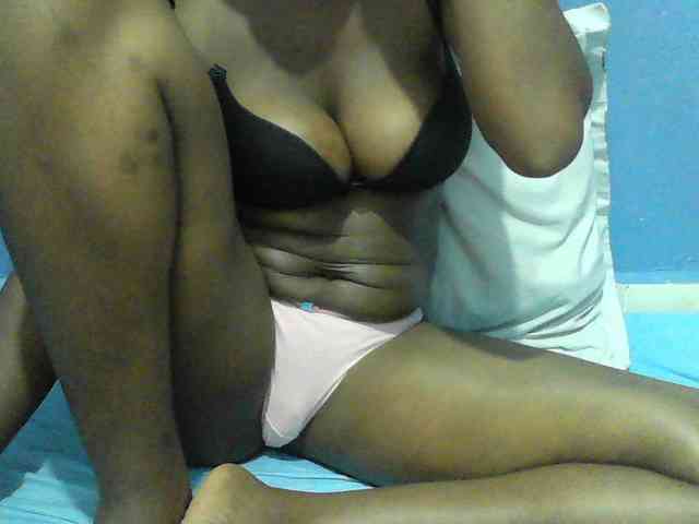 Mystiq-Ella webcam