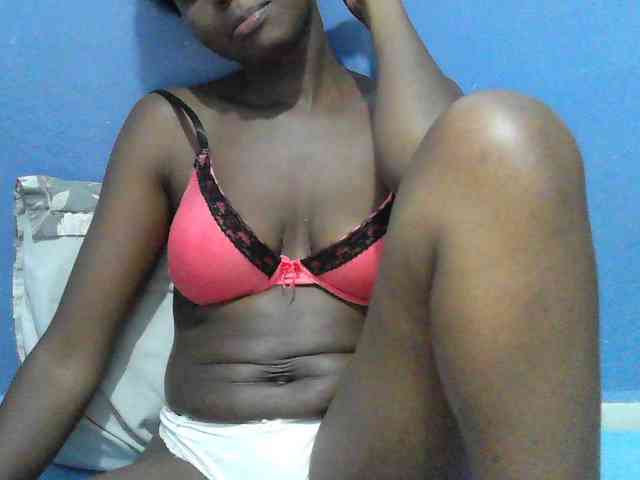 Mystiq-Ella webcam