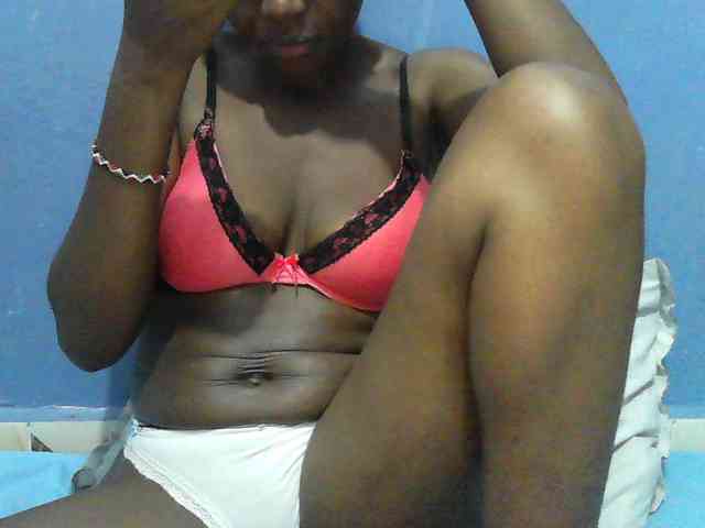 Mystiq-Ella webcam