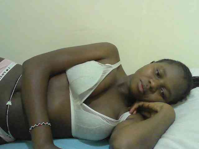Mystiq-Ella webcam