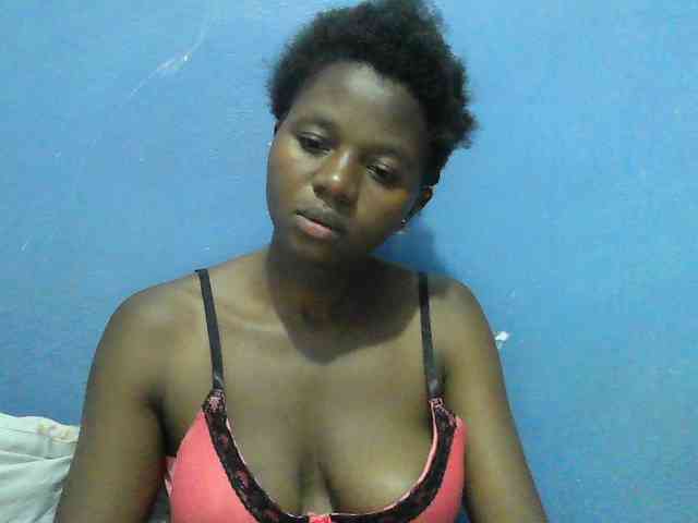 Mystiq-Ella webcam