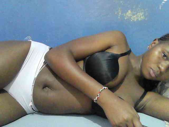 Mystiq-Ella webcam