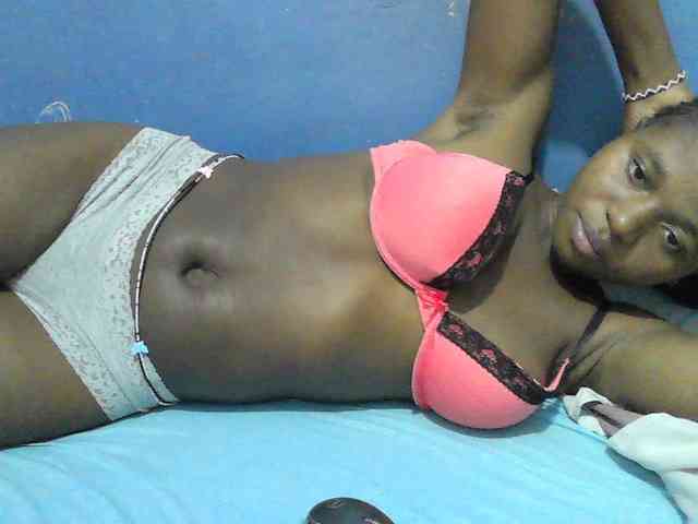 Mystiq-Ella webcam