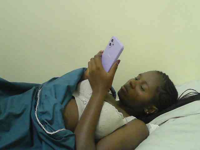 Mystiq-Ella webcam