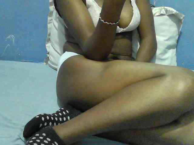 Mystiq-Ella webcam