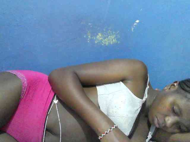 Mystiq-Ella webcam