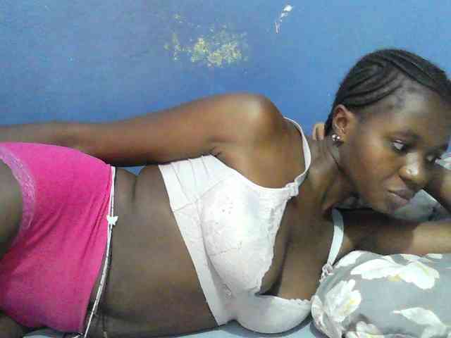 Mystiq-Ella webcam