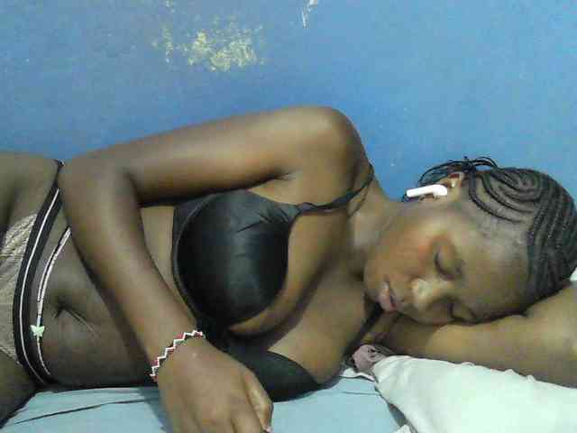 Mystiq-Ella webcam