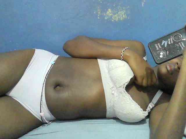 Mystiq-Ella webcam