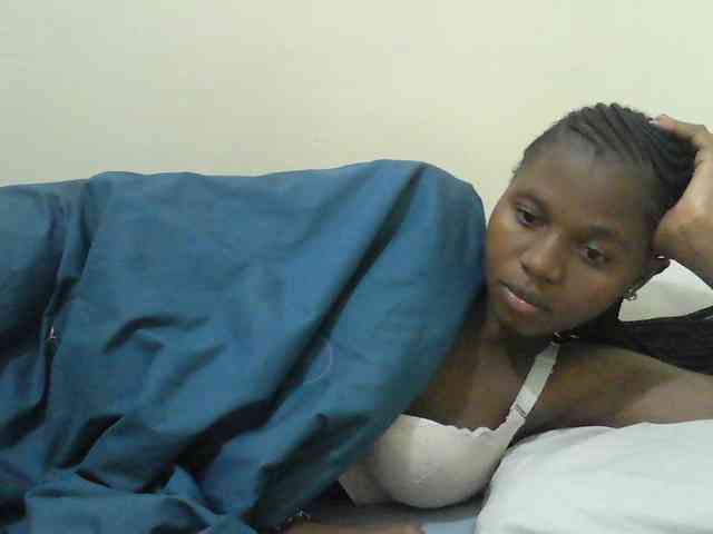 Mystiq-Ella webcam