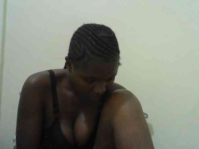 Mystiq-Ella webcam