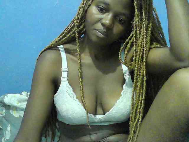 Mystiq-Ella webcam
