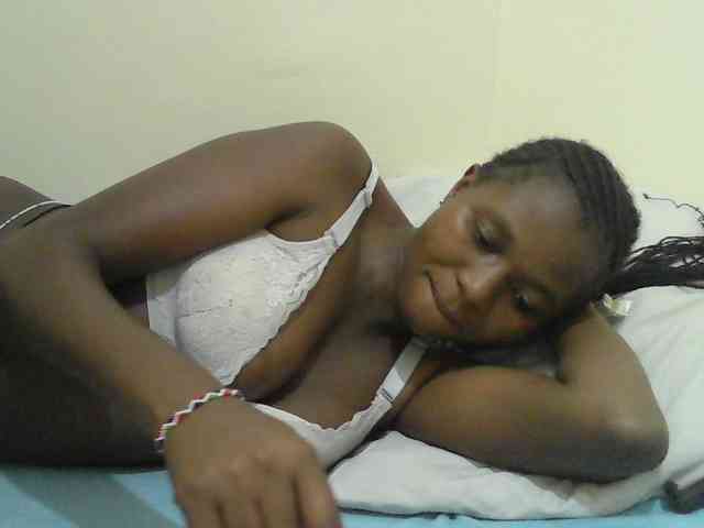 Mystiq-Ella webcam