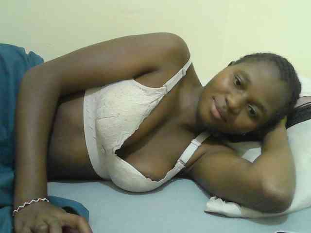 Mystiq-Ella webcam