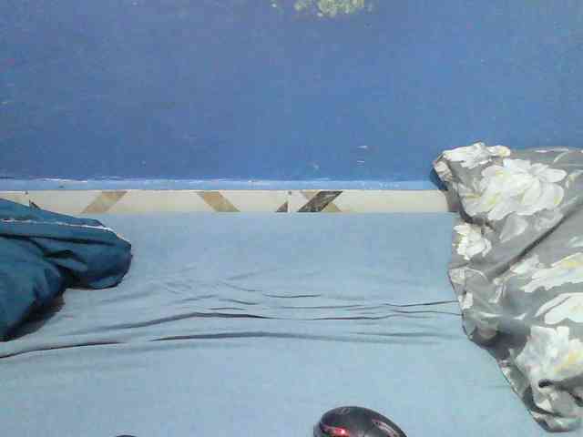 Mystiq-Ella webcam