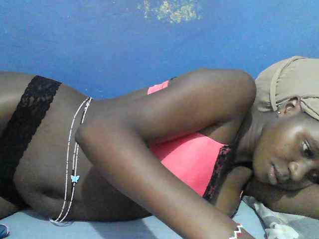 Mystiq-Ella webcam