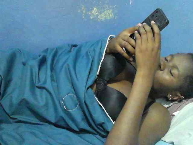 Mystiq-Ella webcam