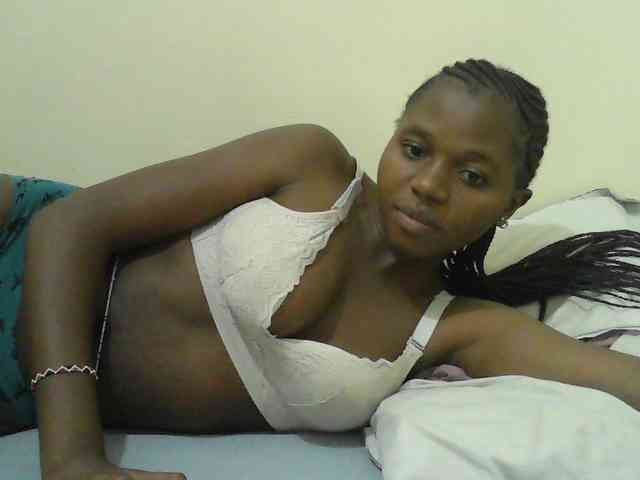 Mystiq-Ella webcam