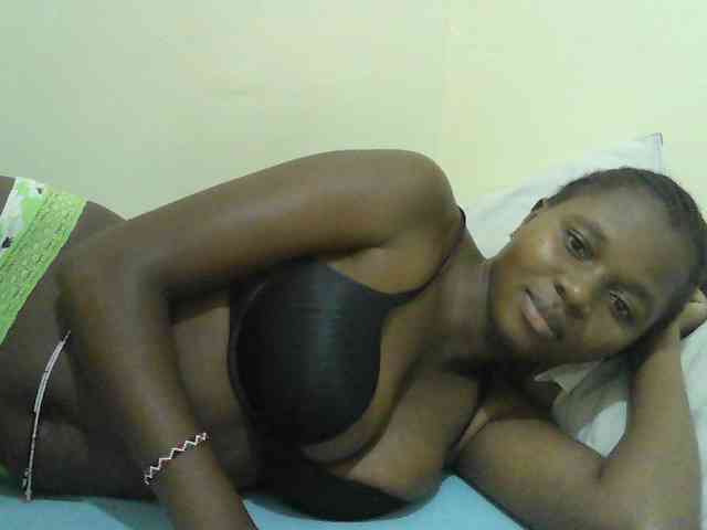 Mystiq-Ella webcam