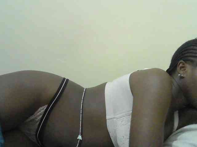 Mystiq-Ella webcam