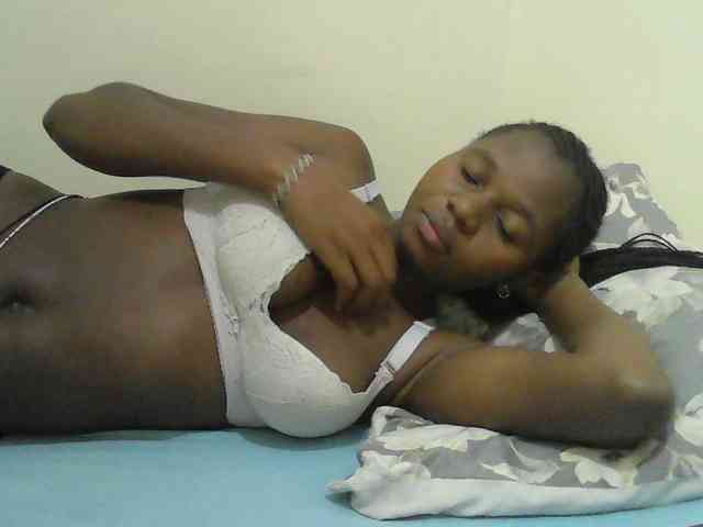 Mystiq-Ella webcam