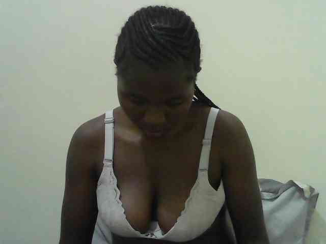 Mystiq-Ella webcam
