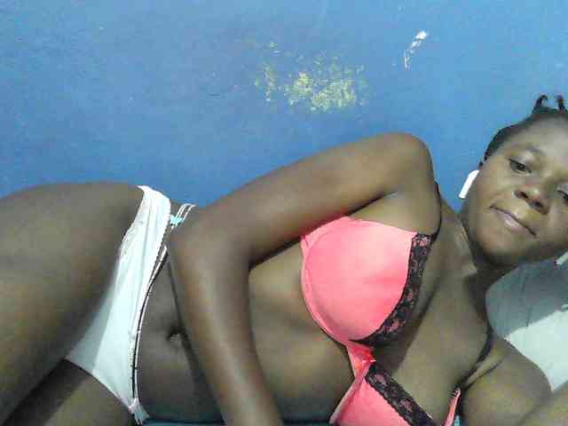 Mystiq-Ella webcam