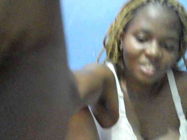 Mystiq-Ella webcam