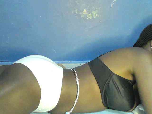 Mystiq-Ella webcam