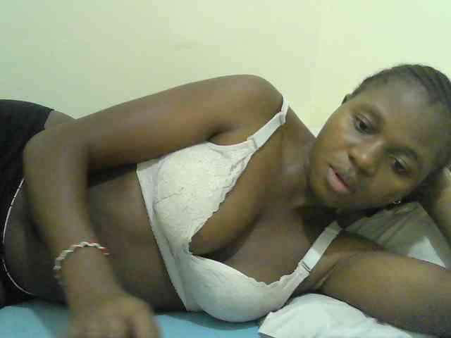 Mystiq-Ella webcam