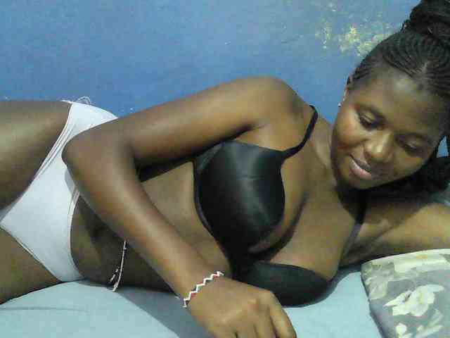 Mystiq-Ella webcam