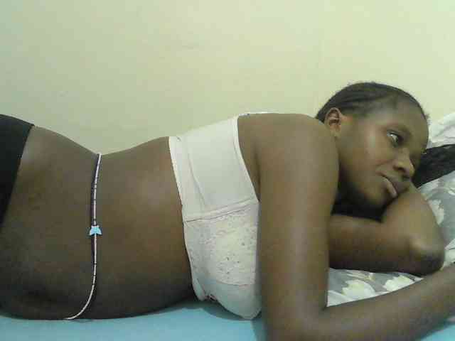 Mystiq-Ella webcam
