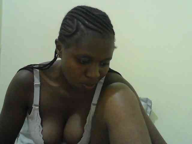Mystiq-Ella webcam